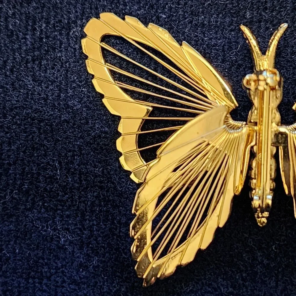 Monet Butterfly Brooch Pin Gold Tone Filigree Openwork Signed Costume Jewelry